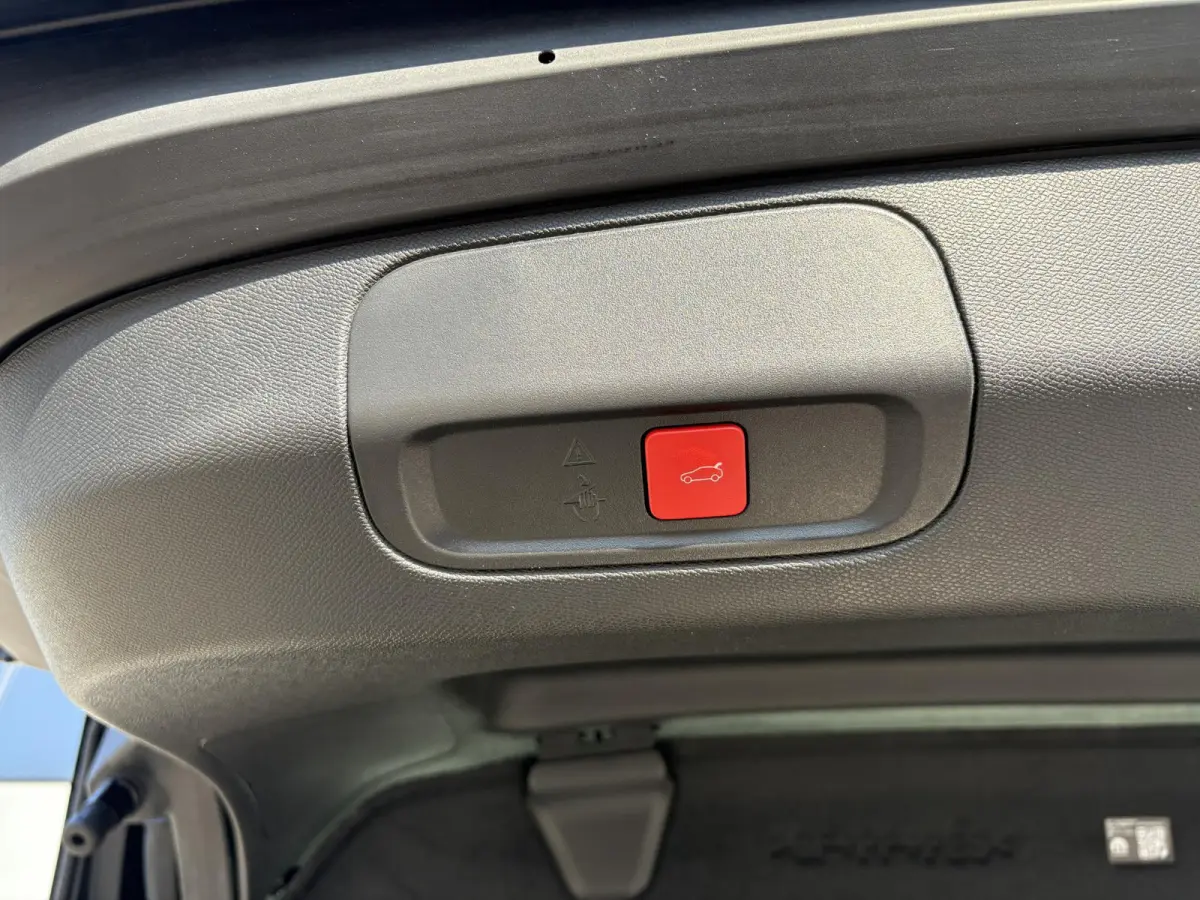 1.6 GT Exclusive Plug-In Hybrid 240 | Nieuw model! | Panoramadak | Lederen stoelen | Camera | Apple Carplay/Android Auto