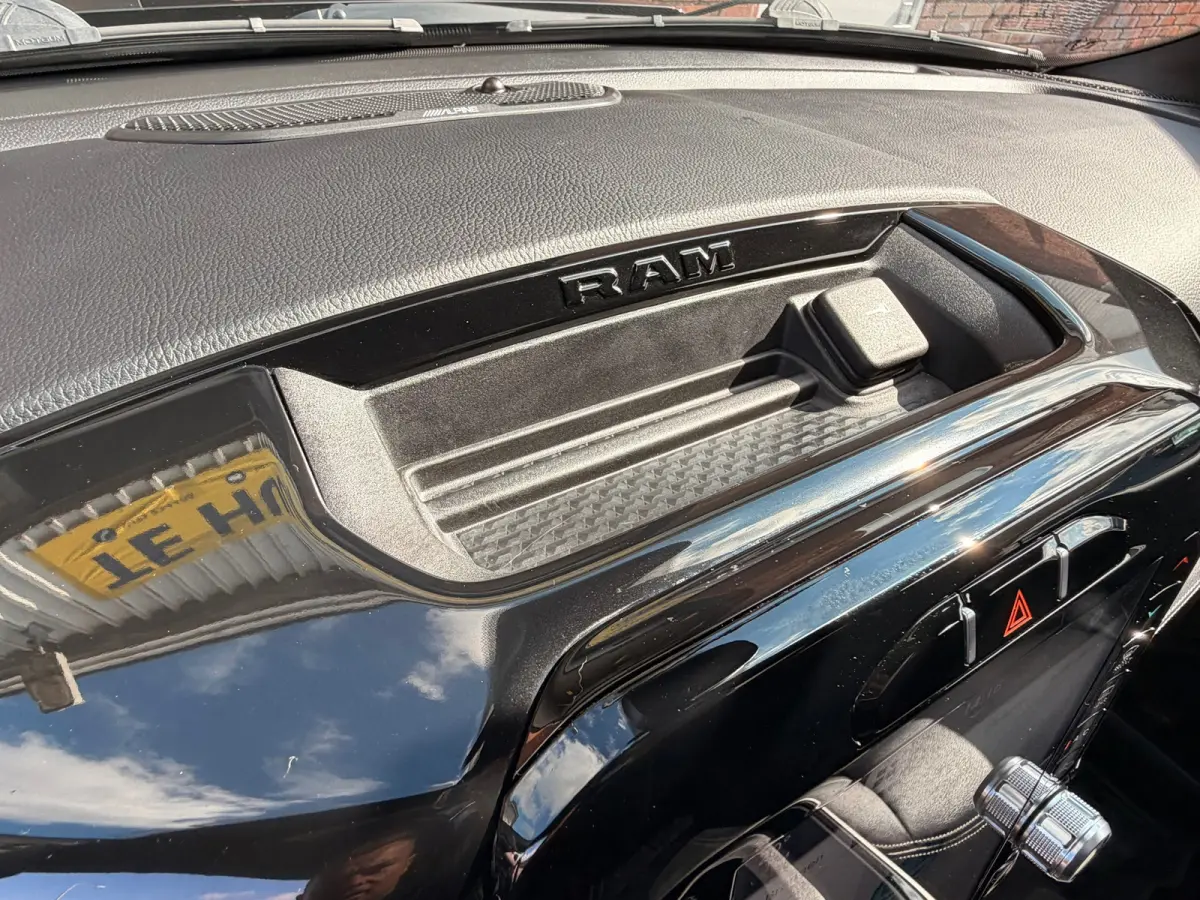 1500 5.7 V8 4x4 Crew Cab , ROCKY RIDGE UNIEK!!! , DIKSTE VAN NL , NIEUWSTAAT COMPLEET NIEUW