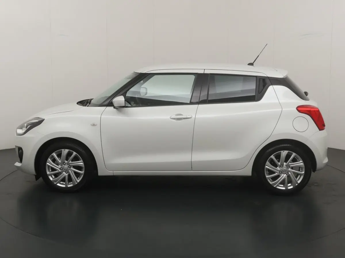 1.2 Style Smart Hybrid Automaat