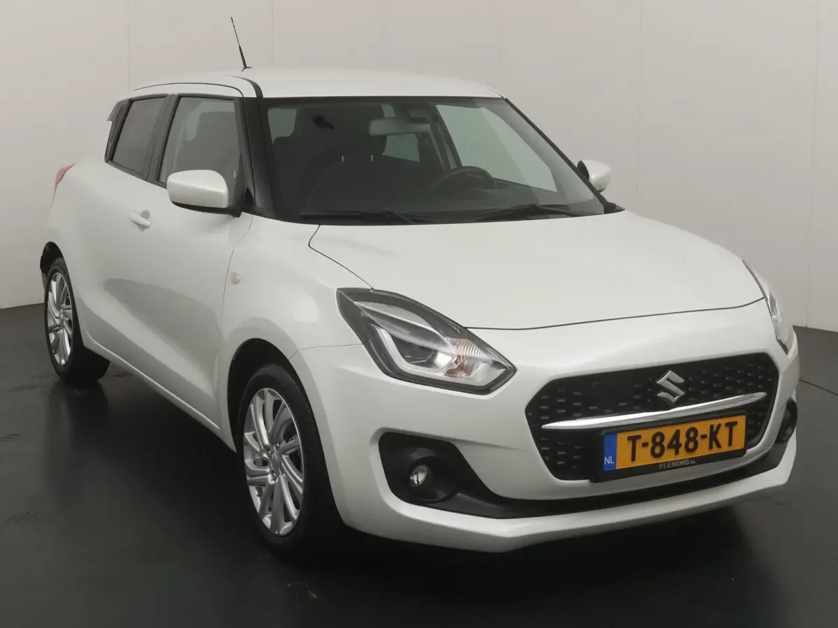 1.2 Style Smart Hybrid Automaat