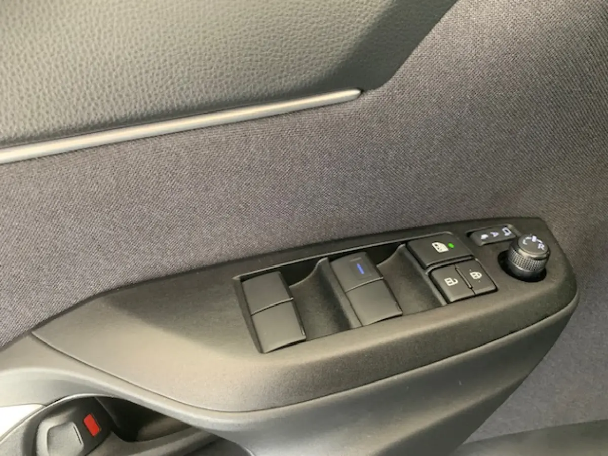 1.5 Hybrid Active, achteruitrijcamera, Applecarplay .