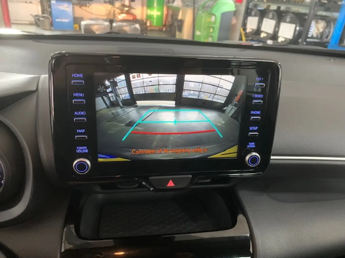 1.5 Hybrid Active, achteruitrijcamera, Applecarplay .