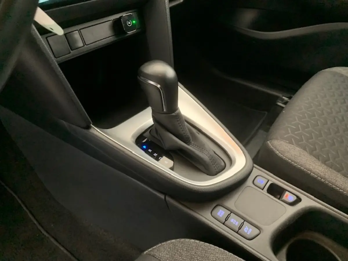 1.5 Hybrid Active, achteruitrijcamera, Applecarplay .