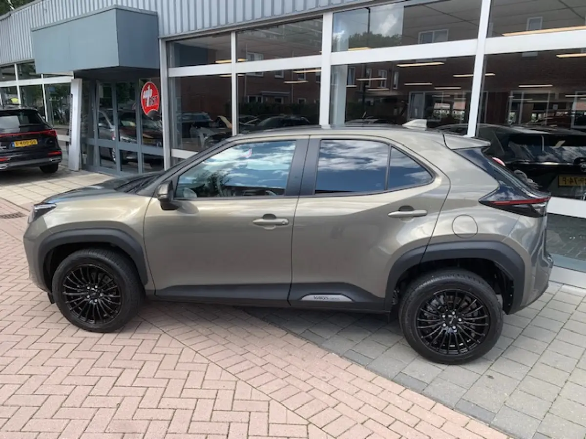 1.5 Hybrid Active, achteruitrijcamera, Applecarplay .