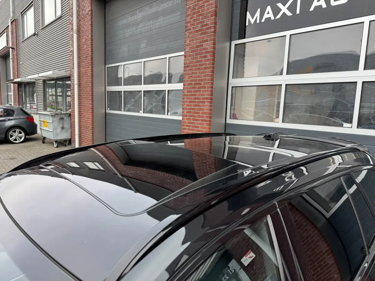 M340i LCI xDrive ACC Pano Leder Camera Trekhaak H/K HUD