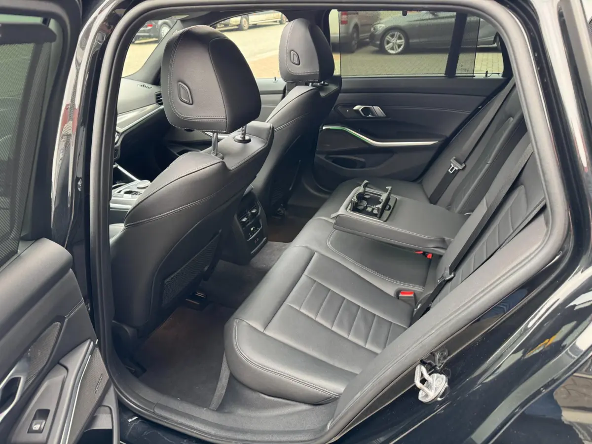 M340i LCI xDrive ACC Pano Leder Camera Trekhaak H/K HUD