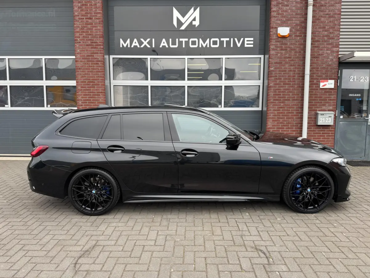 M340i LCI xDrive ACC Pano Leder Camera Trekhaak H/K HUD