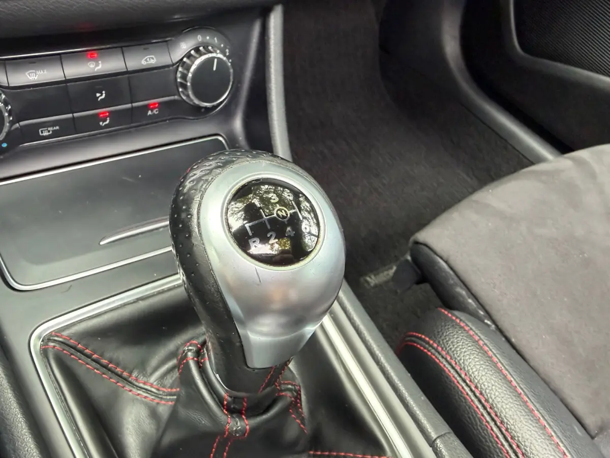 180 AMG Night Edition Plus | Panoramadak + Navi Nu € 10.975,-!!!