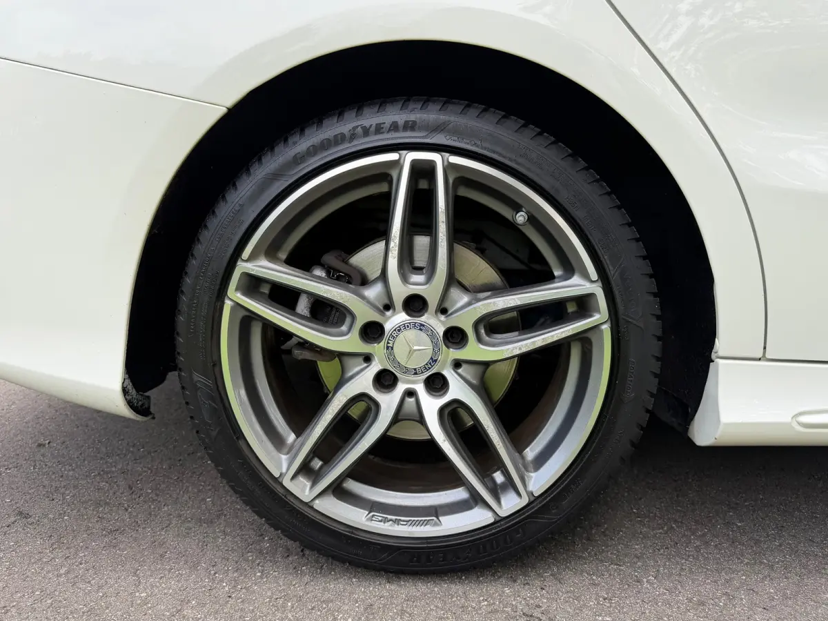 180 AMG Night Edition Plus | Panoramadak + Navi Nu € 10.975,-!!!