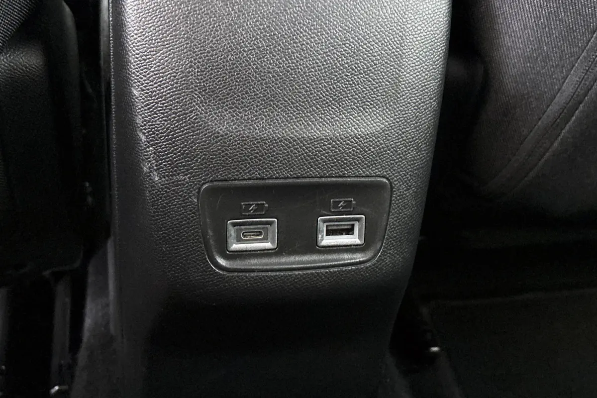 EV Active 50 kWh Navigatie Climate Control Apple CarPlay SOH 100%