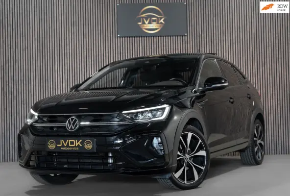 1.5 TSI R-Line DSG PANO PDC Keyless