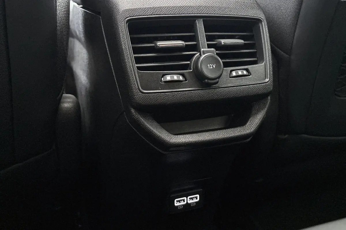 1.6 PureTech GT Panoramadak FOCAL Trekhaak Memory Stoelverwarming