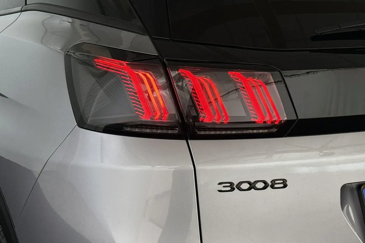 1.6 PureTech GT Panoramadak FOCAL Trekhaak Memory Stoelverwarming