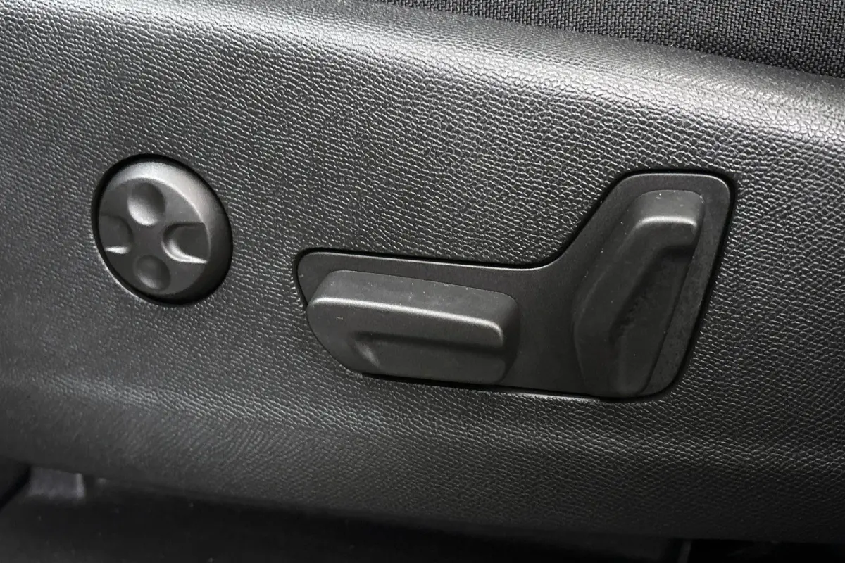 1.6 PureTech GT Panoramadak FOCAL Trekhaak Memory Stoelverwarming