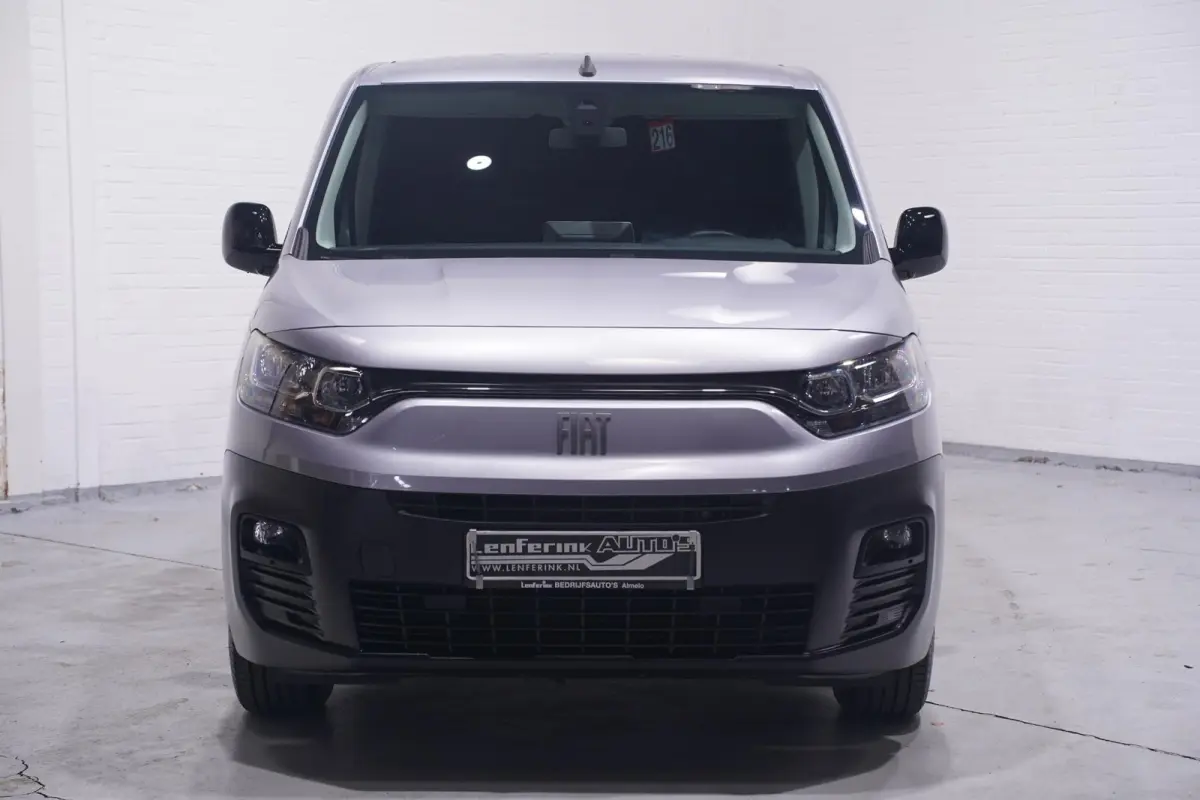 1.5 BlueHDi 102 pk L1 Navi, Camera, Airco Apple Carplay, Cruise Control, NAP, PDC achter, 2-Zits