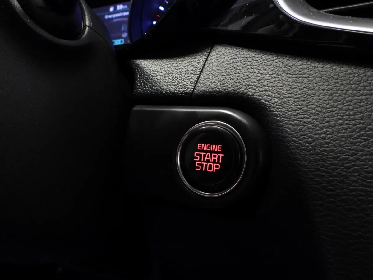 1.6 GDi PHEV Plug-In DynamicLine NAVI/CAMERA/LED/18"LMV!