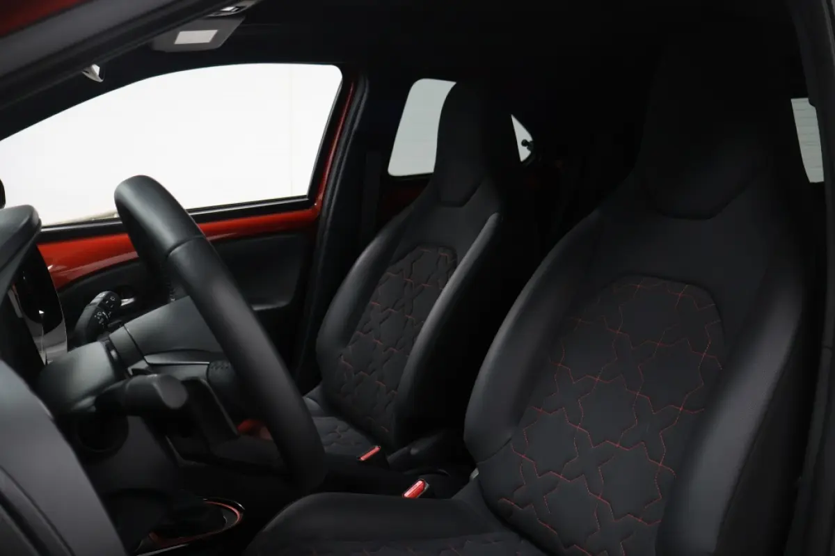 1.0 VVT-i AUT Premium | Open Dak | Cabrio