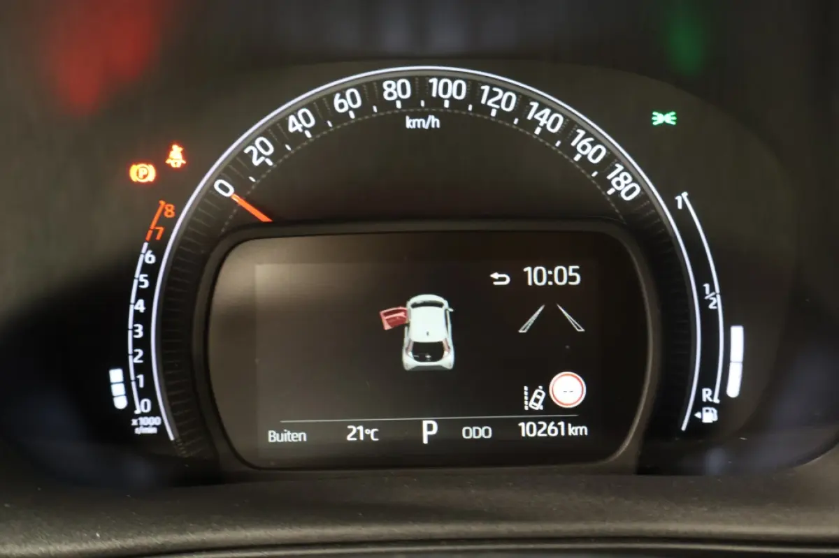1.0 VVT-i AUT Premium | Open Dak | Cabrio