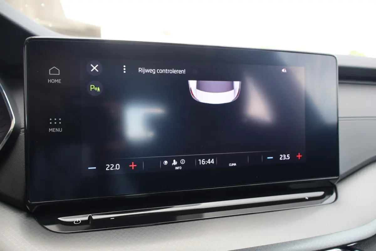 1.0 TSI 110pk Ambition | PDC | Navigatie | Carplay | Cruise Control