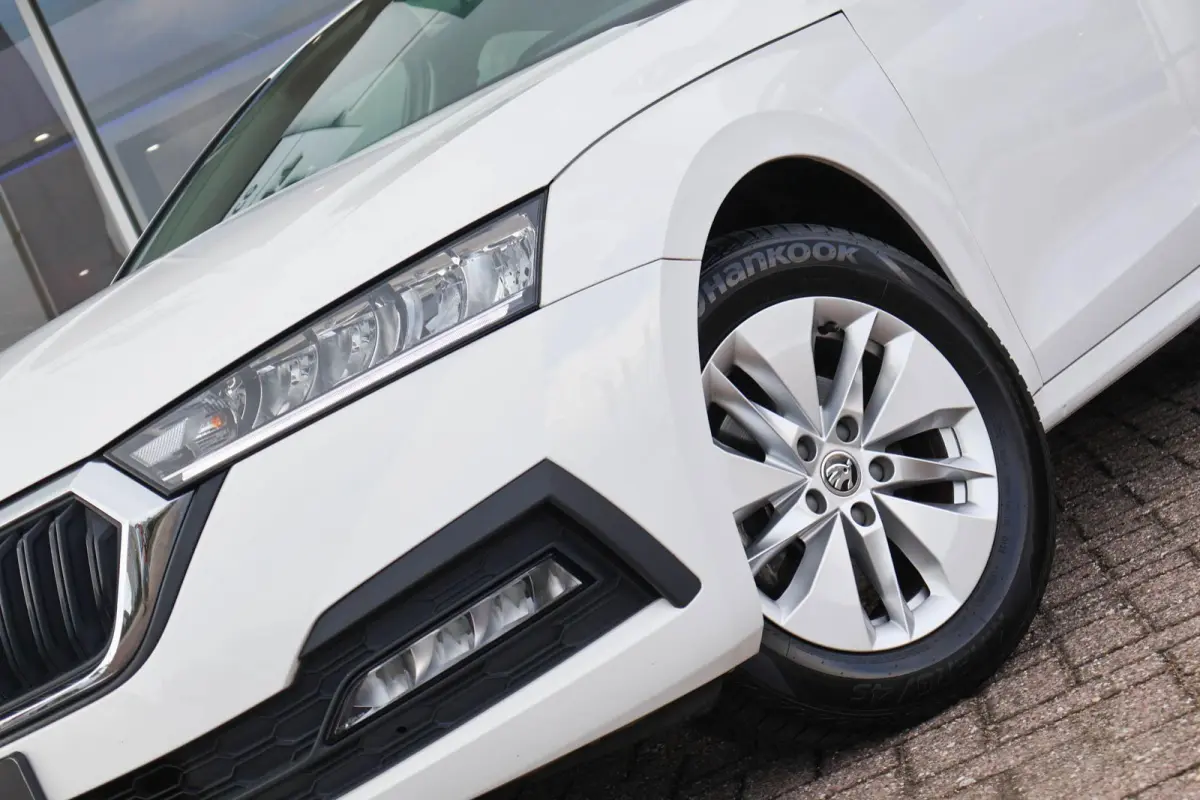 1.0 TSI 110pk Ambition | PDC | Navigatie | Carplay | Cruise Control