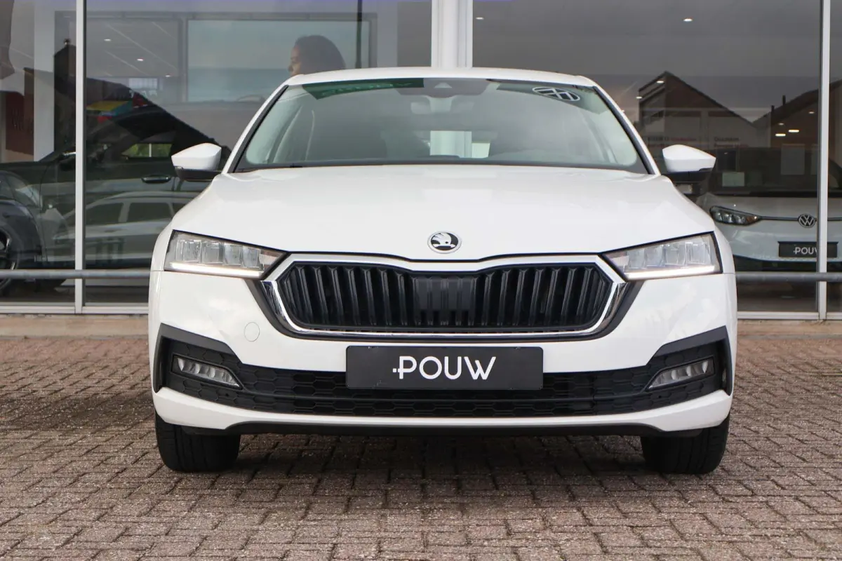 1.0 TSI 110pk Ambition | PDC | Navigatie | Carplay | Cruise Control