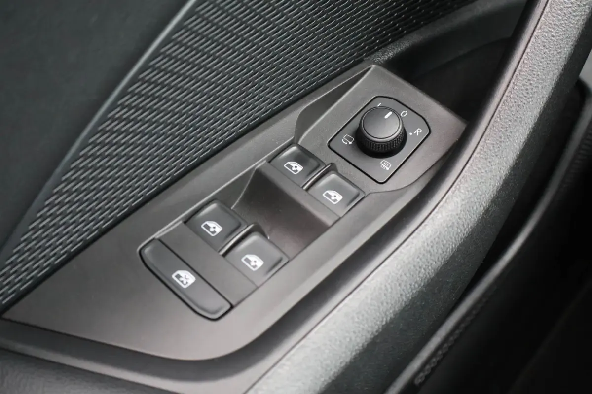 1.0 TSI 110pk Ambition | PDC | Navigatie | Carplay | Cruise Control