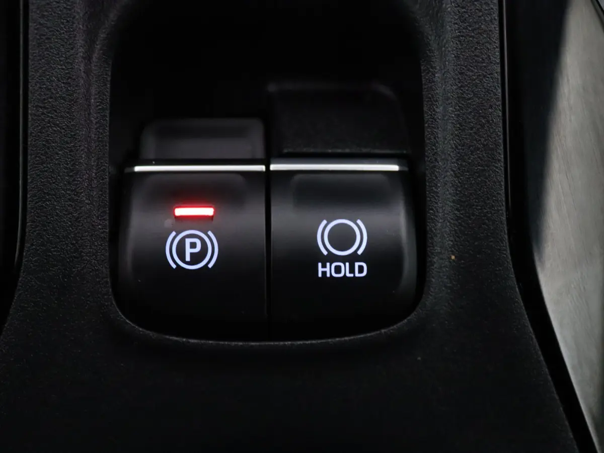 183pk Hybrid Executive Apple Carplay/Android Auto | Climate