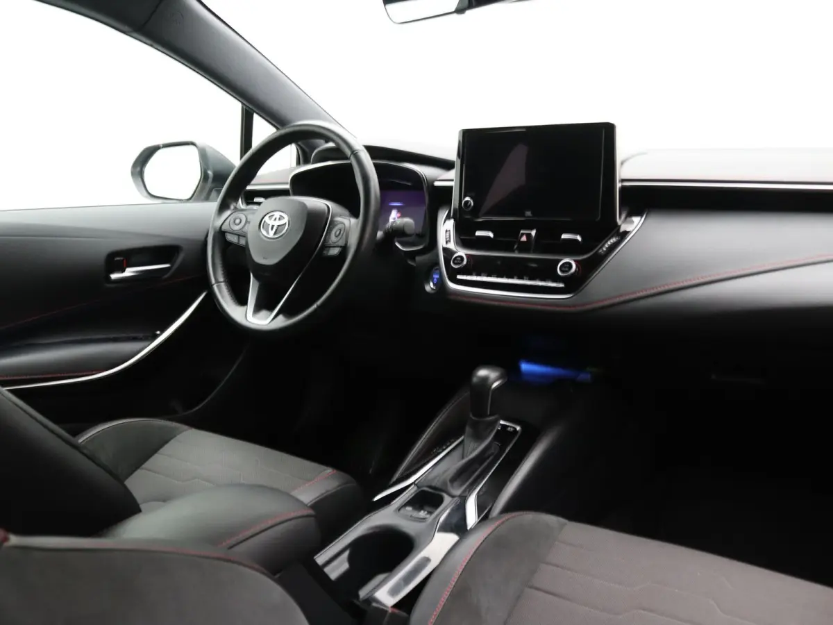183pk Hybrid Executive Apple Carplay/Android Auto | Climate
