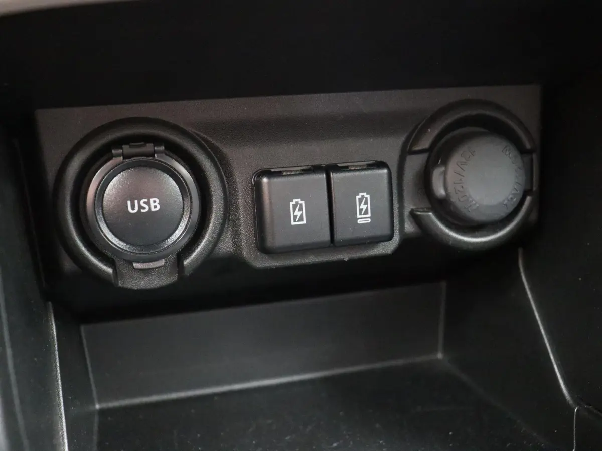 1.2 Comfort Smart Hybrid | Led | Stoelverwarming | All season | Apple carplay & Android auto |