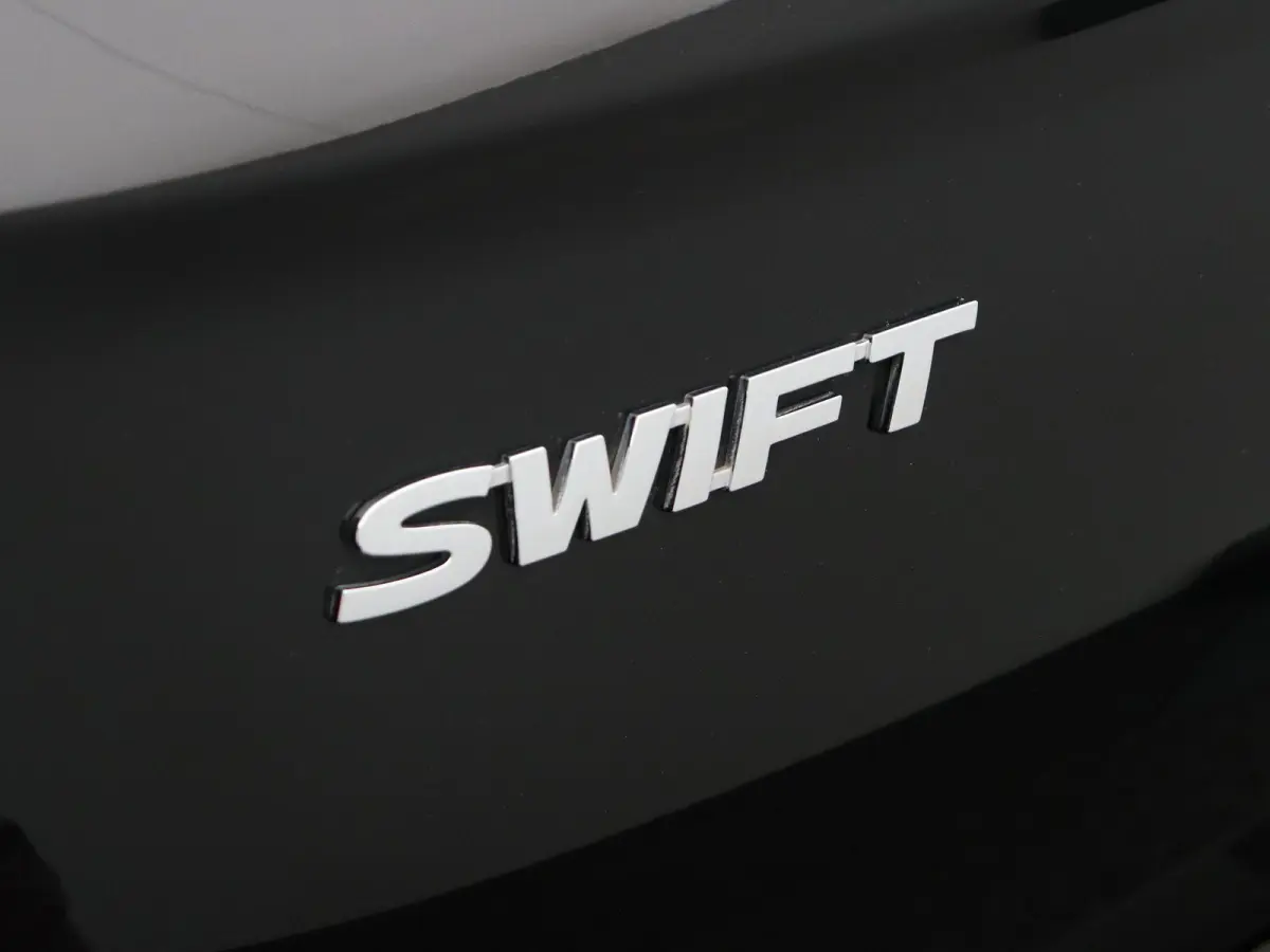 1.2 Comfort Smart Hybrid | Led | Stoelverwarming | All season | Apple carplay & Android auto |