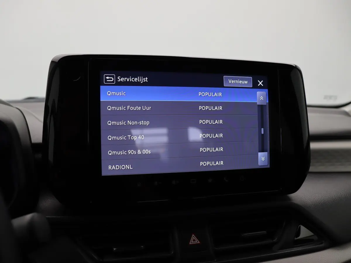 1.2 Comfort Smart Hybrid | Led | Stoelverwarming | All season | Apple carplay & Android auto |