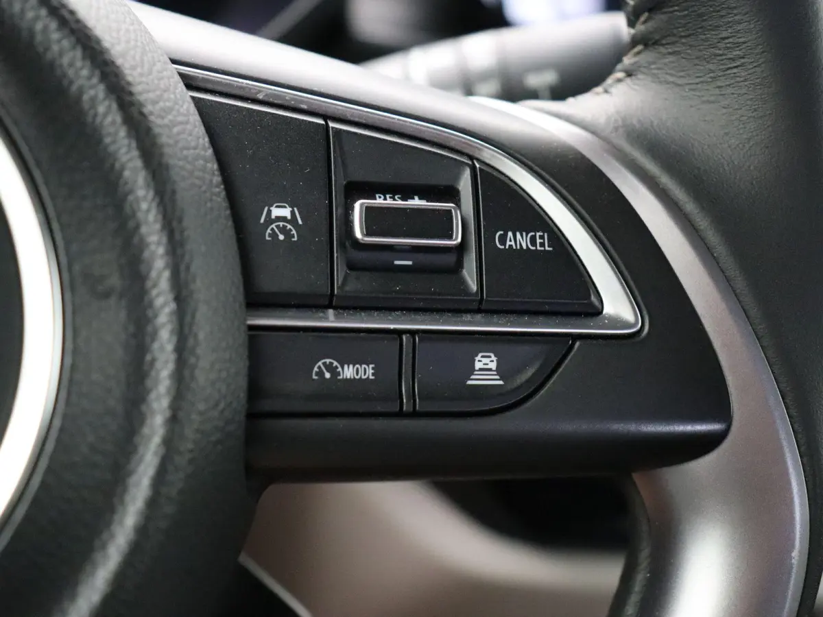 1.2 Comfort Smart Hybrid | Led | Stoelverwarming | All season | Apple carplay & Android auto |