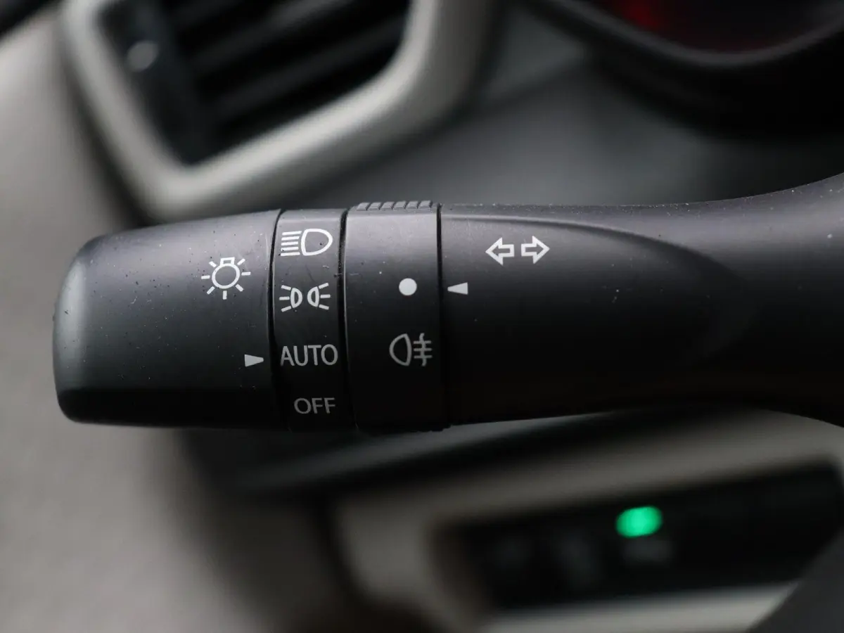 1.2 Comfort Smart Hybrid | Led | Stoelverwarming | All season | Apple carplay & Android auto |