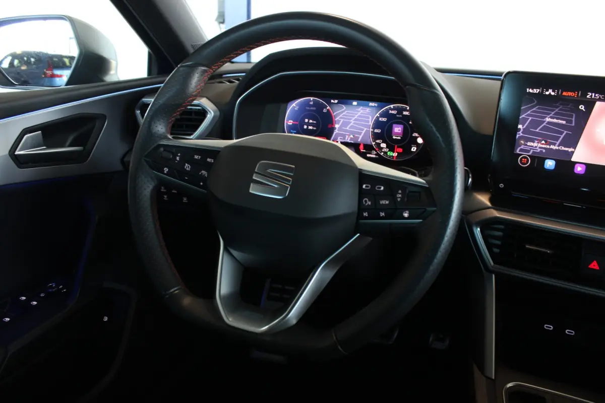 1.4 TSI eHybrid PHEV FR SOH 92% | Trekhaak | Camera | Eibach | Adapt. Cruise | Carplay | Navi | Bluetooth | 19" LMV | PDC V+A