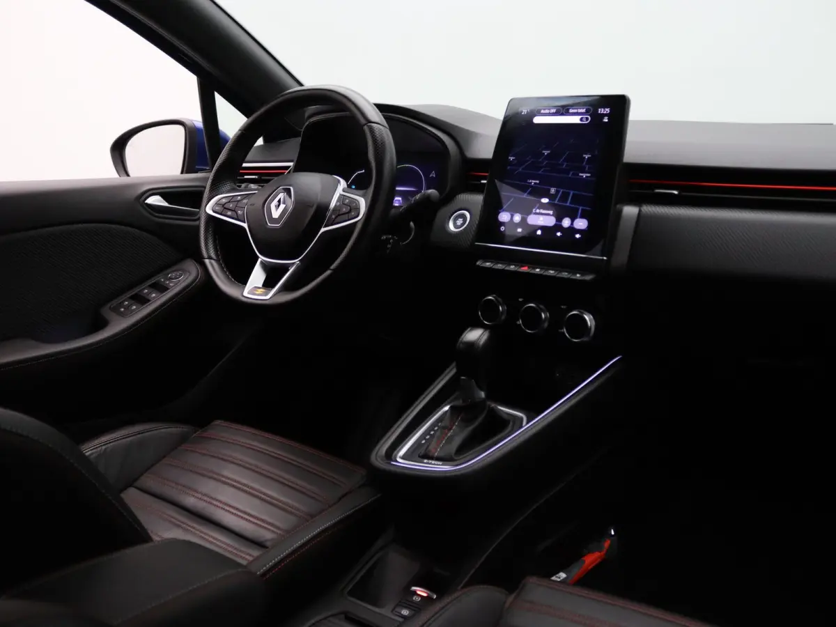 145pk E-Tech Hybrid R.S. Line Apple Carplay/Android Auto | Climate