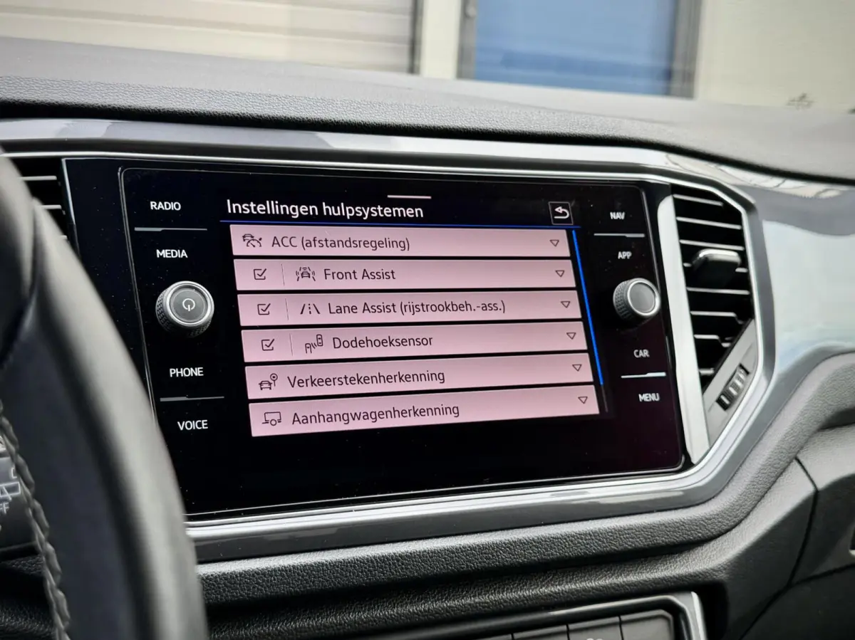 1.5 TSI R-Line Beats|Pano|Keyless|Dodehoek