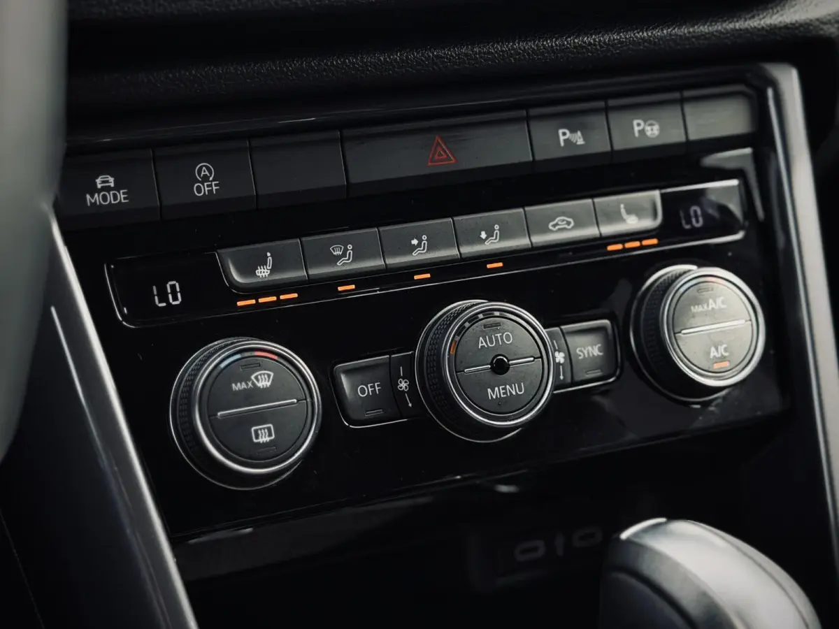 1.5 TSI R-Line Beats|Pano|Keyless|Dodehoek