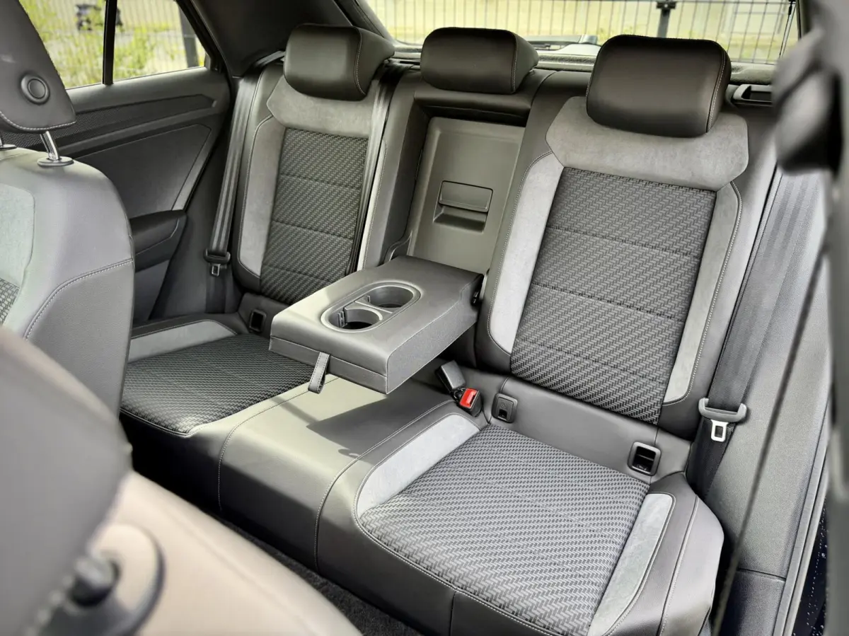 1.5 TSI R-Line Beats|Pano|Keyless|Dodehoek