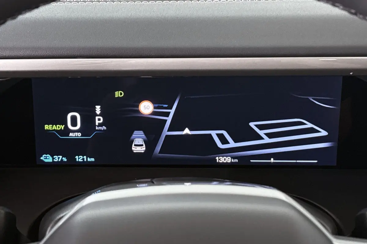 First Edition 74 kWh Panoramadak 360 Camera Massage