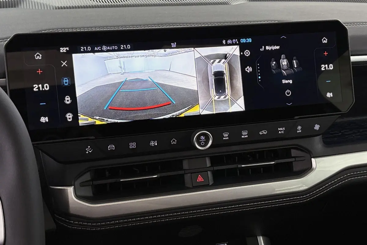 First Edition 74 kWh Panoramadak 360 Camera Massage