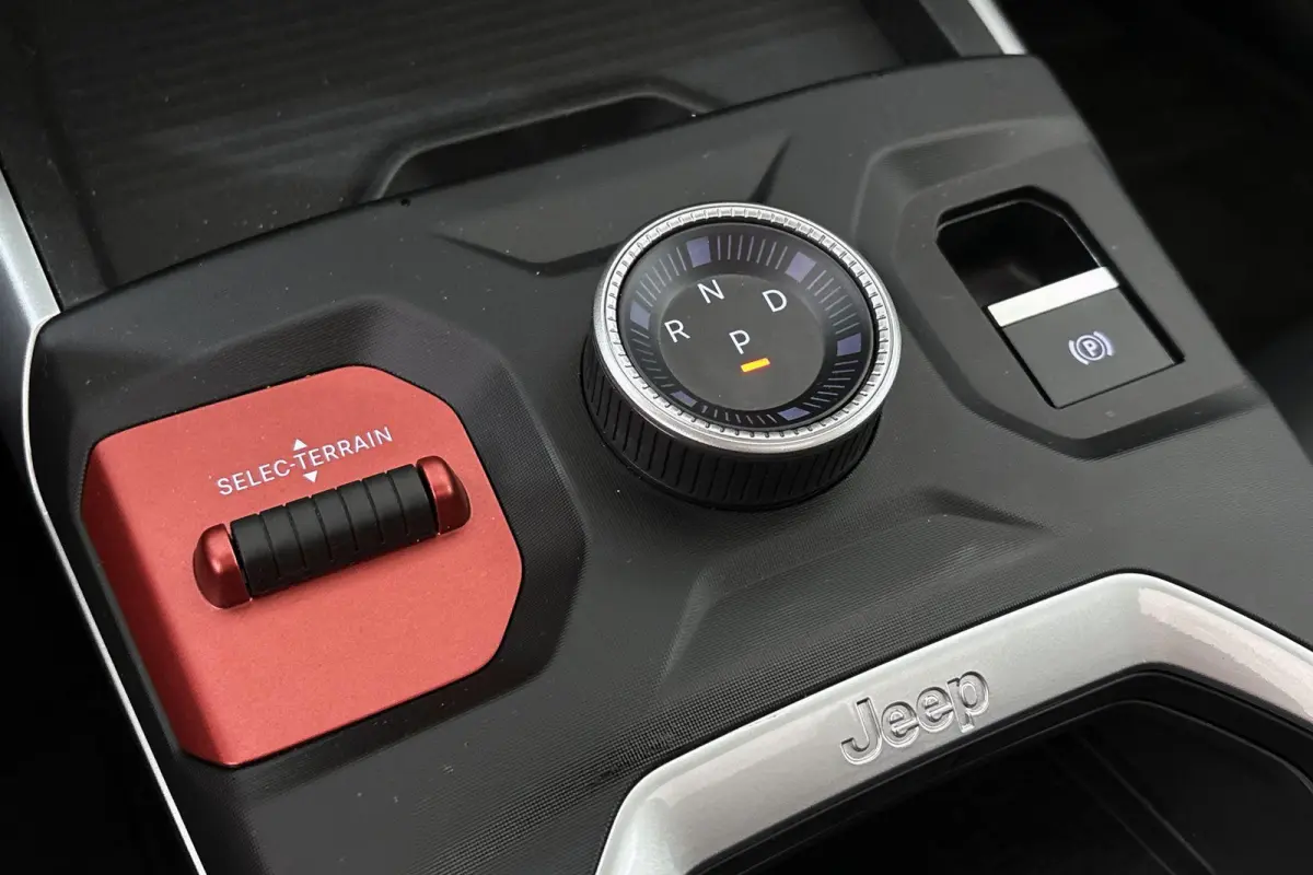 1.2 e-Hybrid First Edition Panoramadak 360 Camera Massage