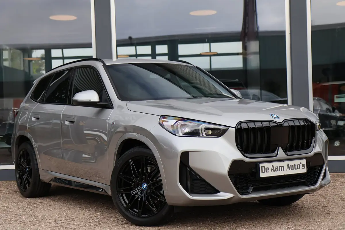 XDrive25e M-sport 19 inch Black Edition