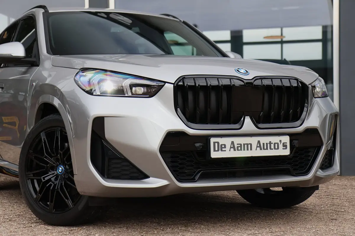 XDrive25e M-sport 19 inch Black Edition