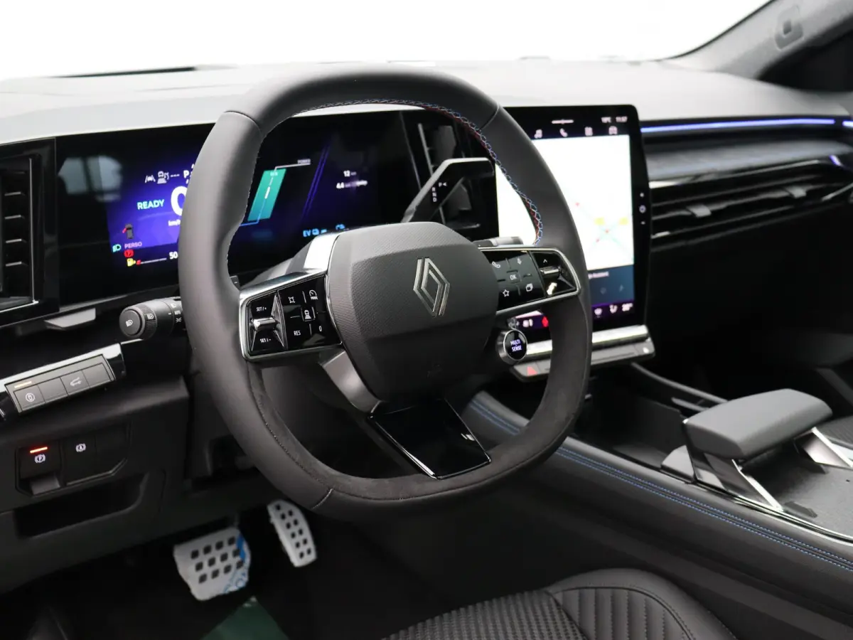 E-Tech full hybrid 200pk esprit Alpine | Vijf jaar garantie | Panoramisch dak | Harman Kardon | HUD | 360 graden camera |