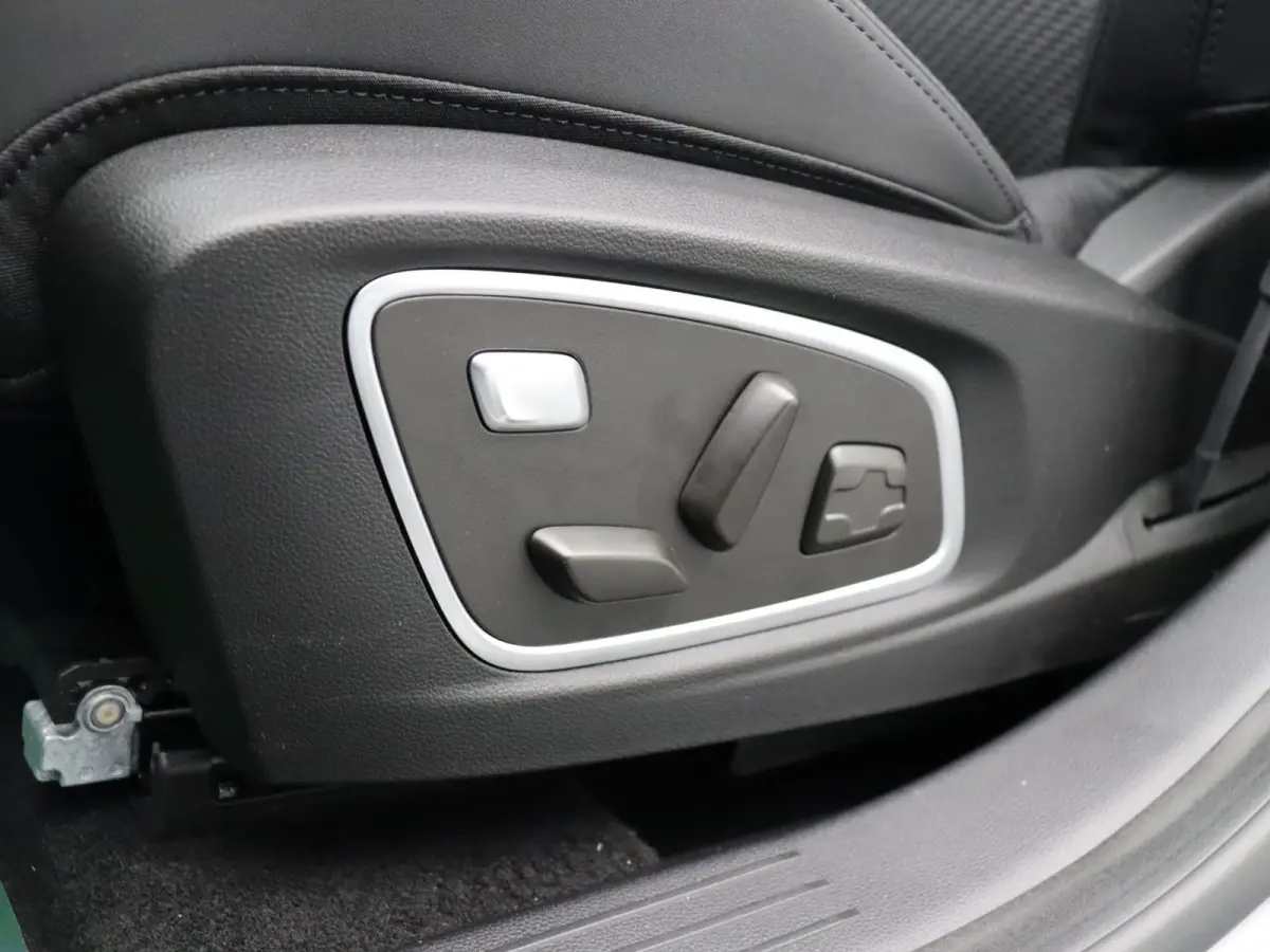E-Tech full hybrid 200pk esprit Alpine | Vijf jaar garantie | Panoramisch dak | Harman Kardon | HUD | 360 graden camera |
