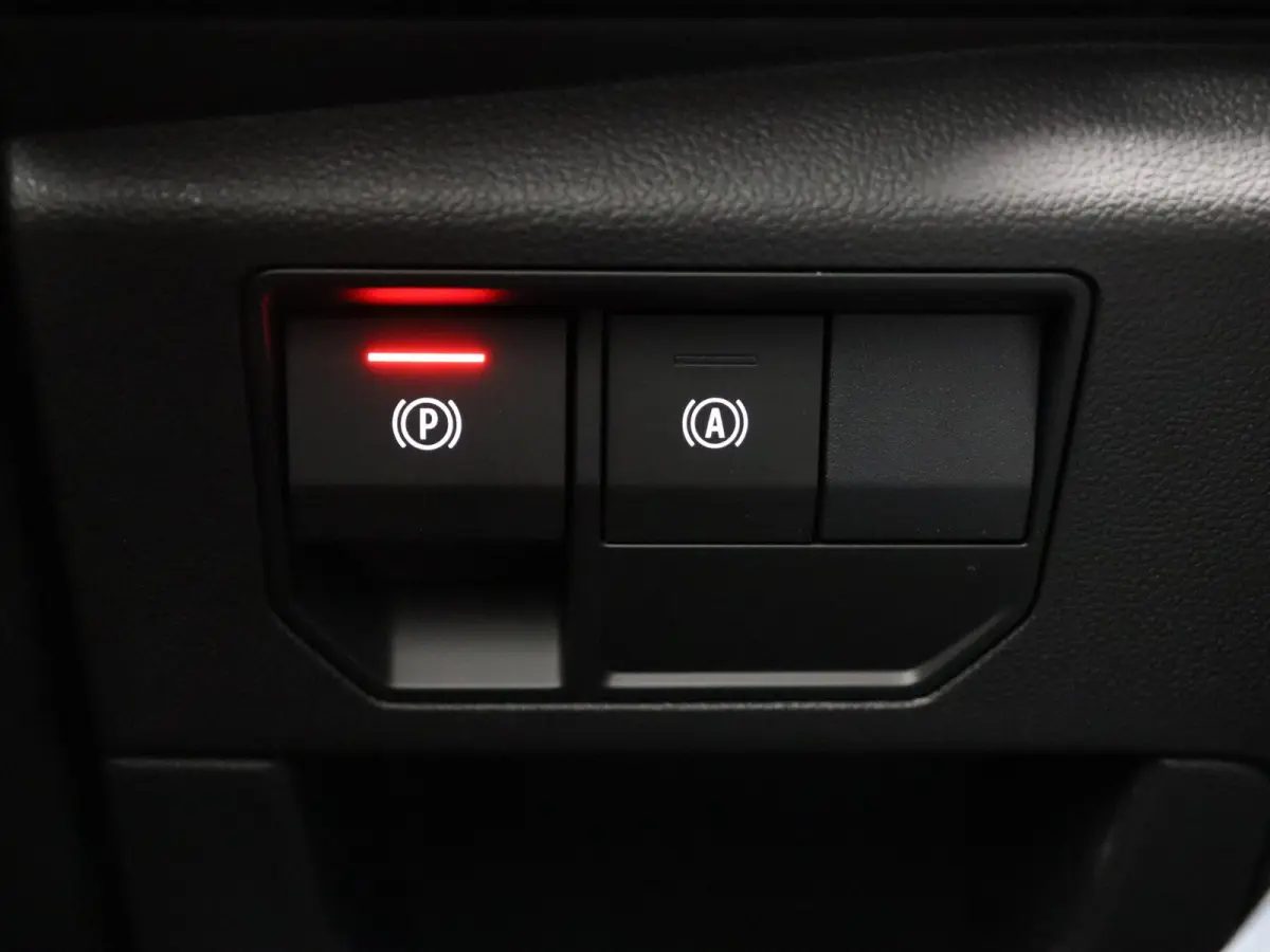 E-Tech full hybrid 200pk esprit Alpine | Vijf jaar garantie | Panoramisch dak | Harman Kardon | HUD | 360 graden camera |