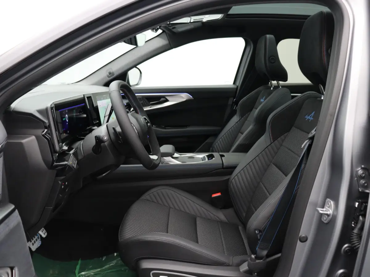 E-Tech full hybrid 200pk esprit Alpine | Vijf jaar garantie | Panoramisch dak | Harman Kardon | HUD | 360 graden camera |
