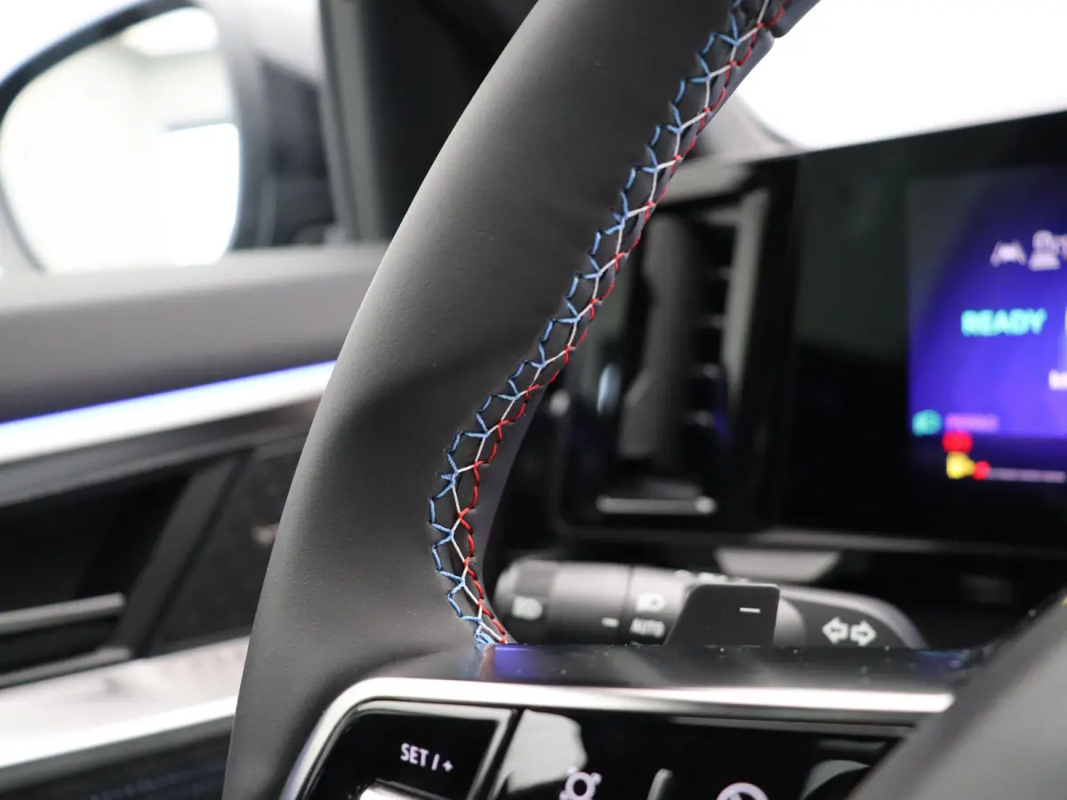 E-Tech full hybrid 200pk esprit Alpine | Vijf jaar garantie | Panoramisch dak | Harman Kardon | HUD | 360 graden camera |