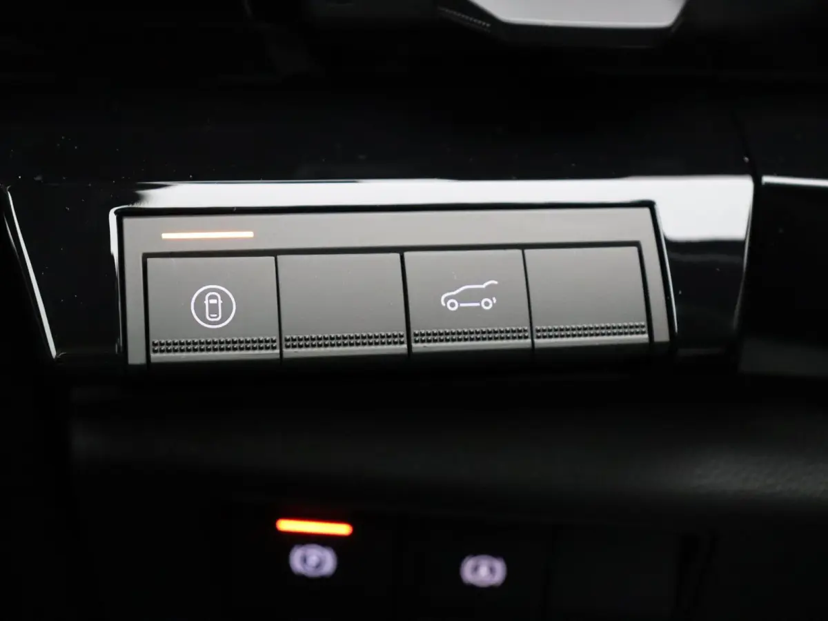 E-Tech full hybrid 200pk esprit Alpine | Vijf jaar garantie | Panoramisch dak | Harman Kardon | HUD | 360 graden camera |