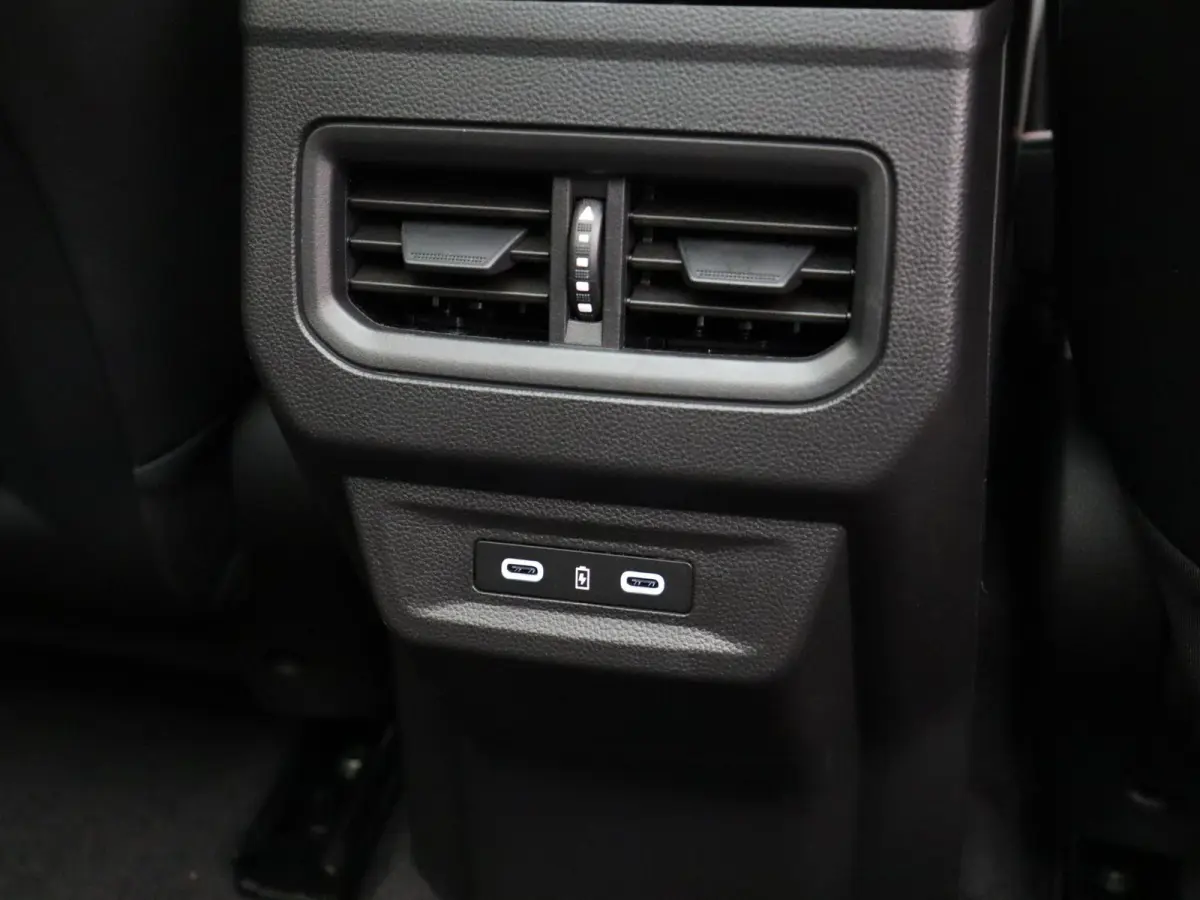 E-Tech full hybrid 200pk esprit Alpine | Vijf jaar garantie | Panoramisch dak | Harman Kardon | HUD | 360 graden camera |